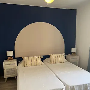 Cornelia's Tc2 Playa Los Cristianos (Tenerife)